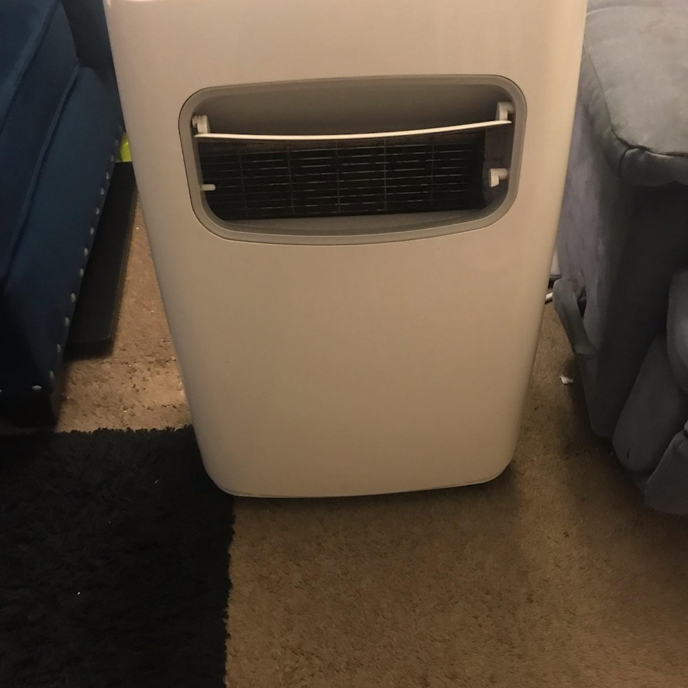 A/C Unit - Picture 2 of 3